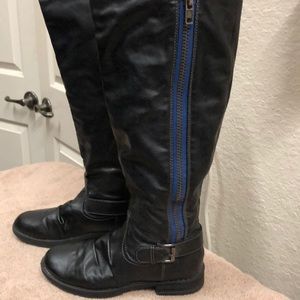 Madden girl black Zandora boots with blue zipper